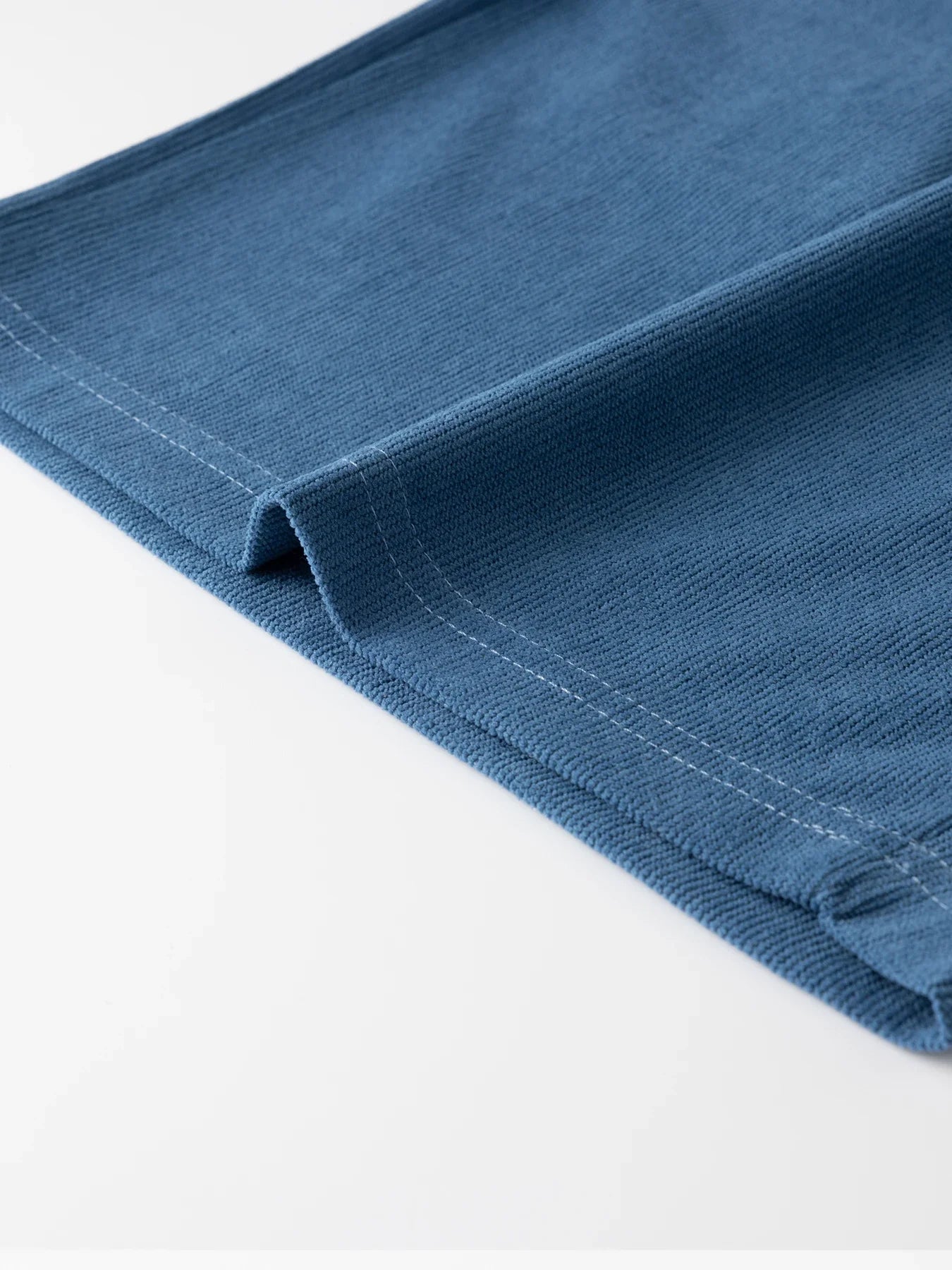 Tulum | Shorts elegantes para hombre con rayas sutiles